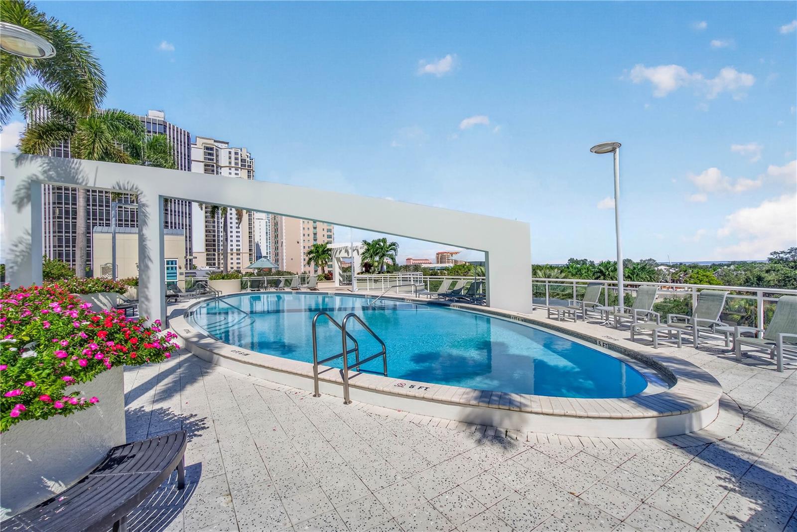 180 BEACH DR NE #502 — photo 47