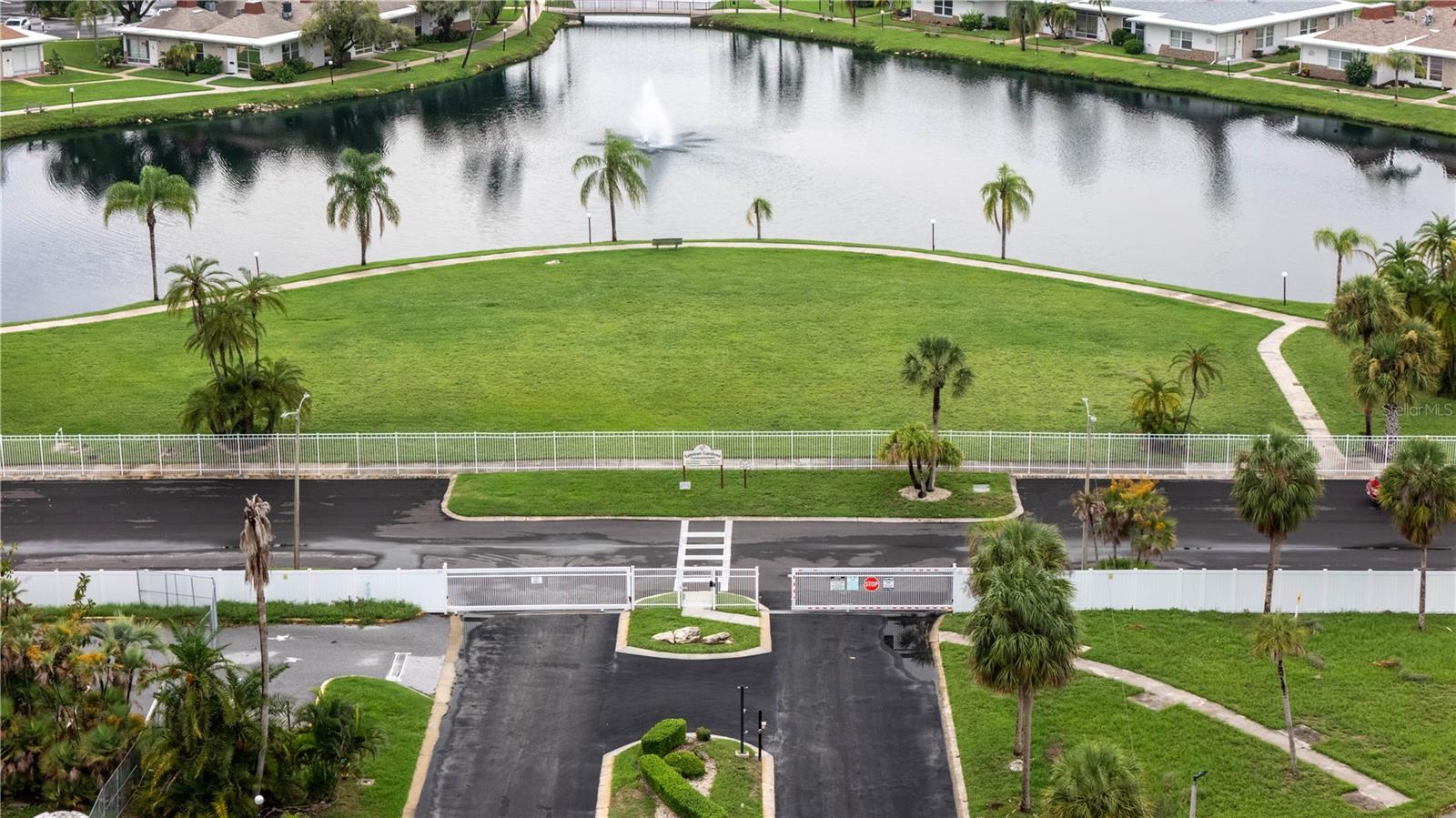 4318 TAHITIAN GARDENS CIR #F — photo 21