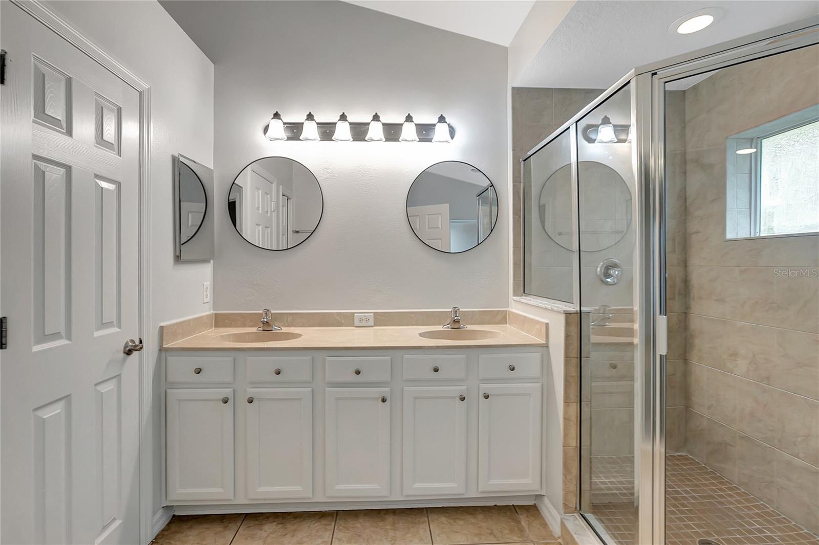 7413 TERRACE RIVER DR — photo 34