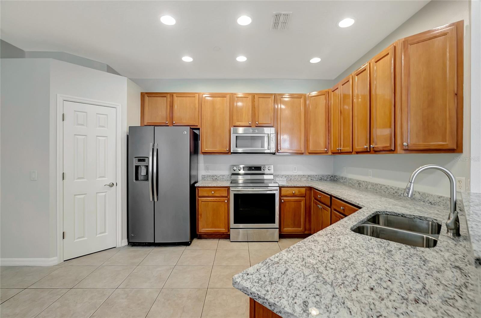 7413 TERRACE RIVER DR — photo 13