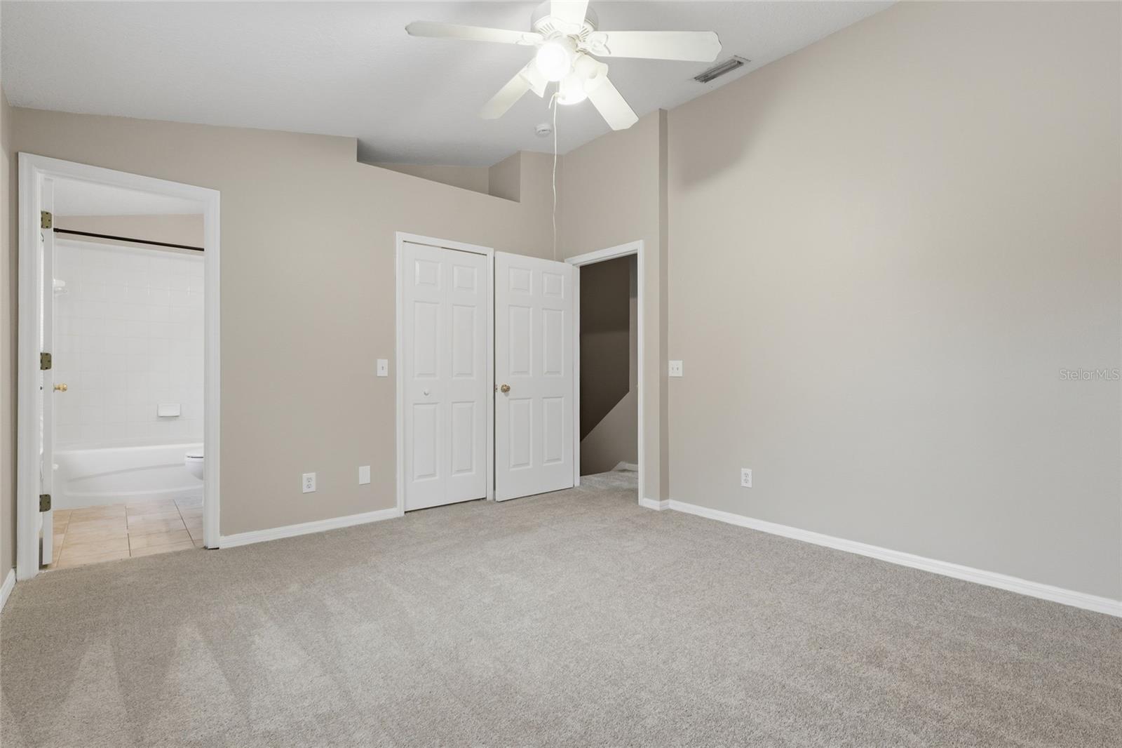 1236 BLENHEIM CT — photo 9