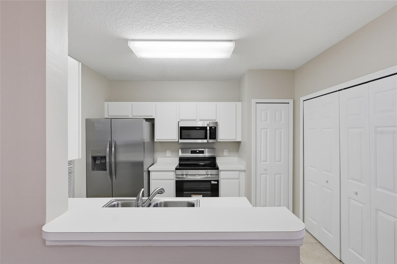 1236 BLENHEIM CT — photo 17