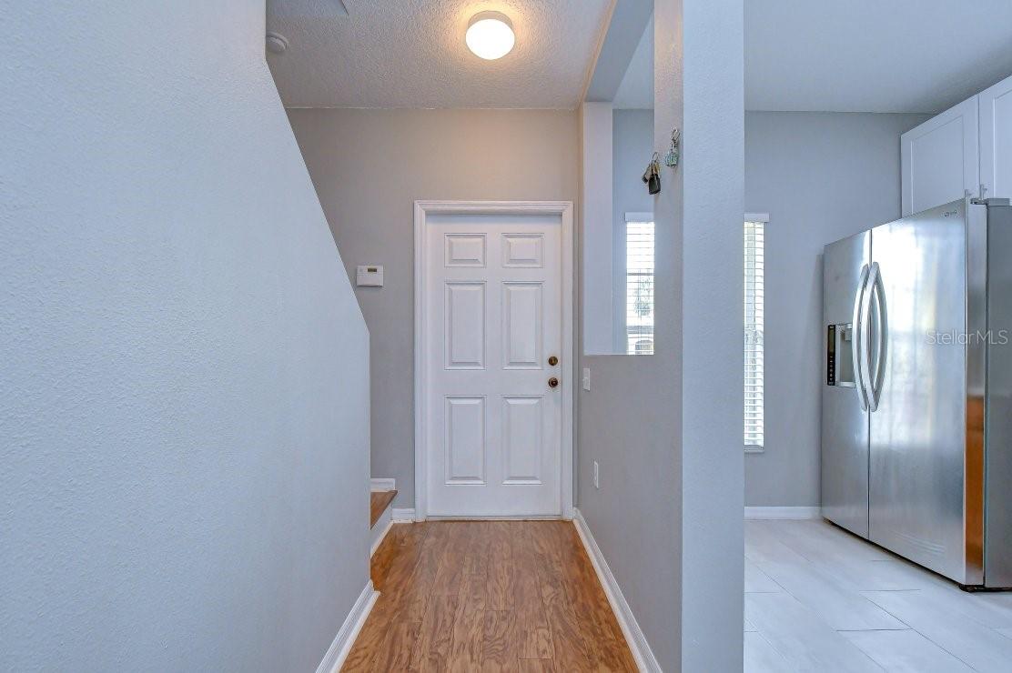 8551 TRAIL WIND DR — photo 7