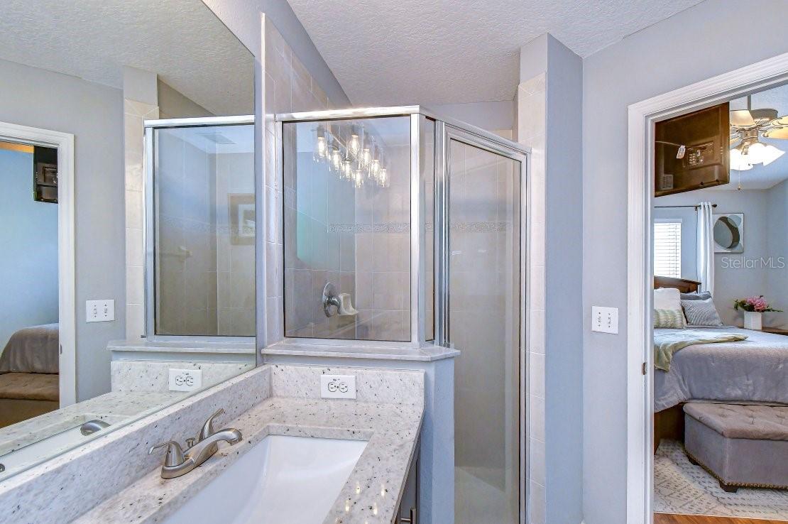 8551 TRAIL WIND DR — photo 31