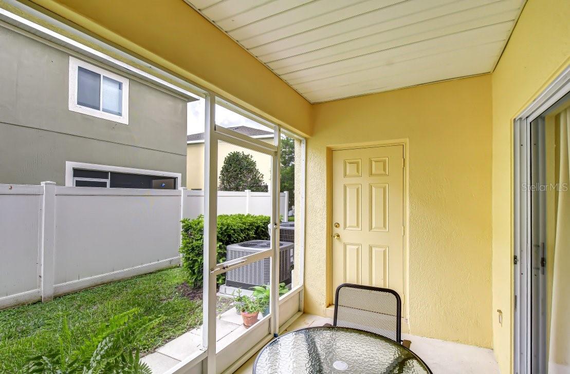 8551 TRAIL WIND DR — photo 17