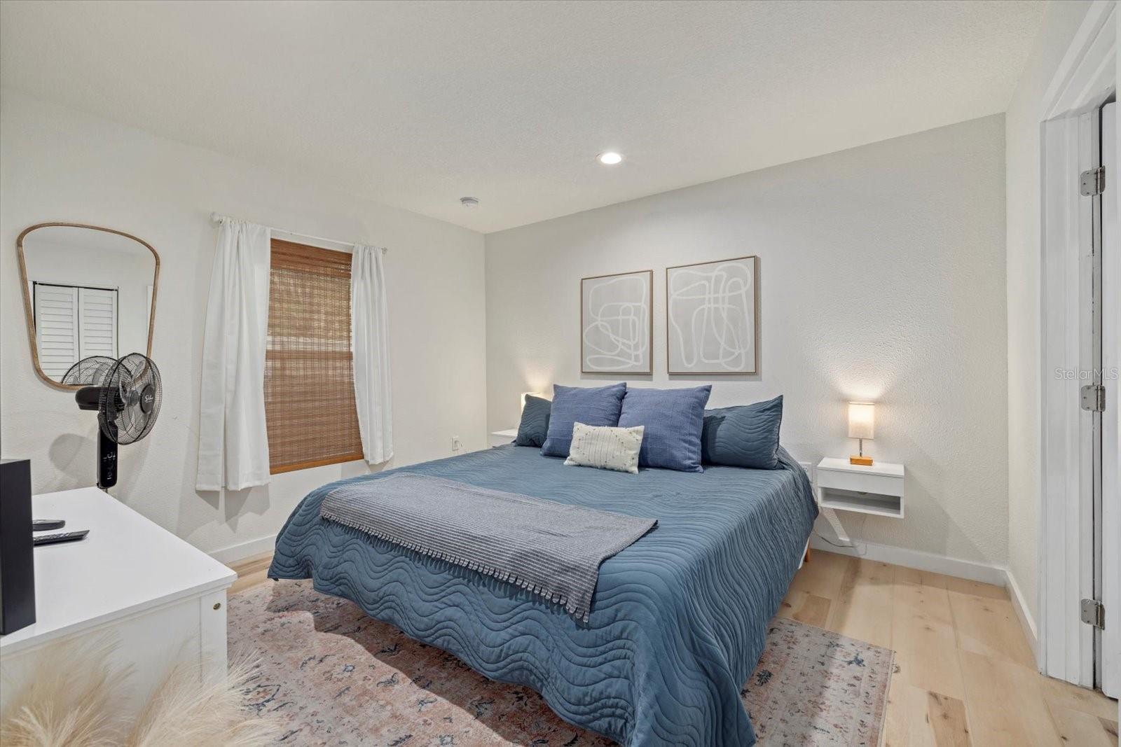 2069 BOUGAINVILLEA ST — photo 20