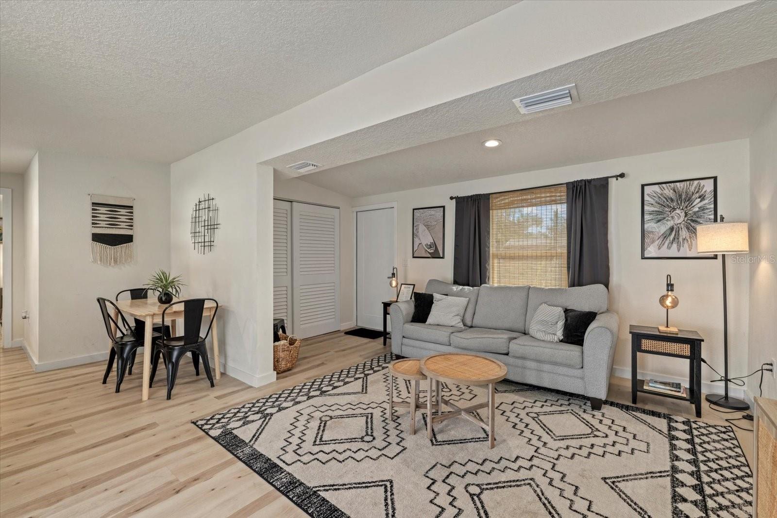 2069 BOUGAINVILLEA ST — photo 31