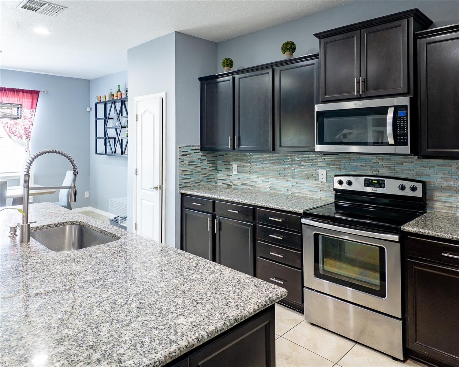 1507 GADSDEN POINT PL — photo 29