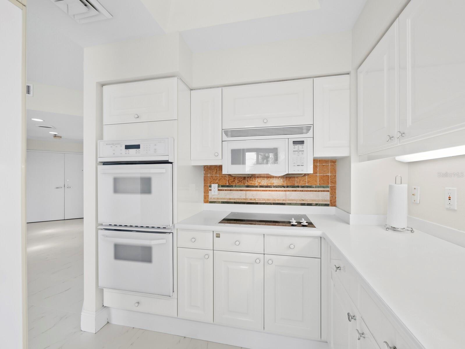3080 GRAND BAY BLVD #512 — photo 20