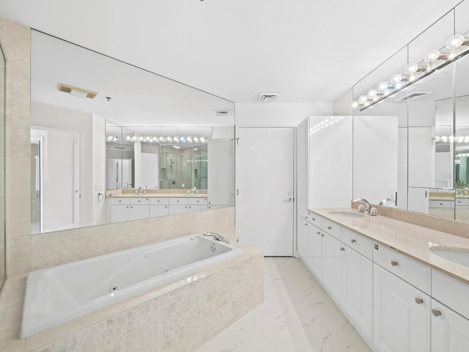 3080 GRAND BAY BLVD #512 — photo 26