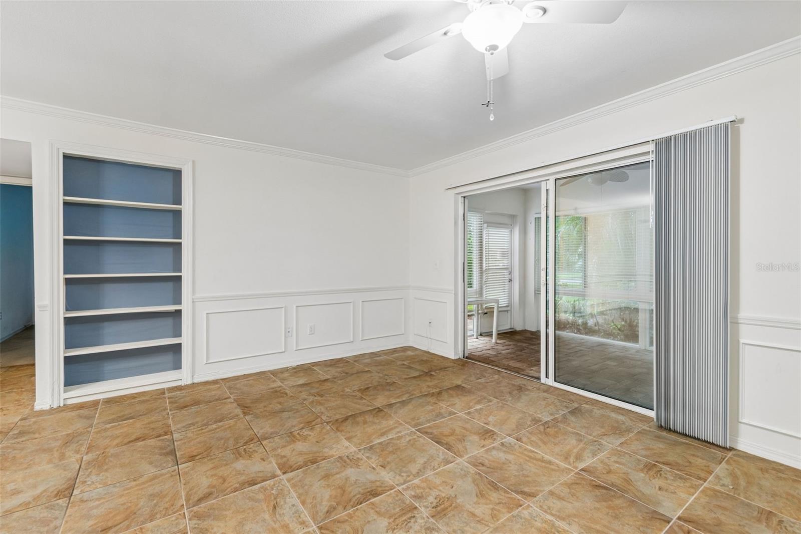 10387 CARROLLWOOD LN #303 — photo 15