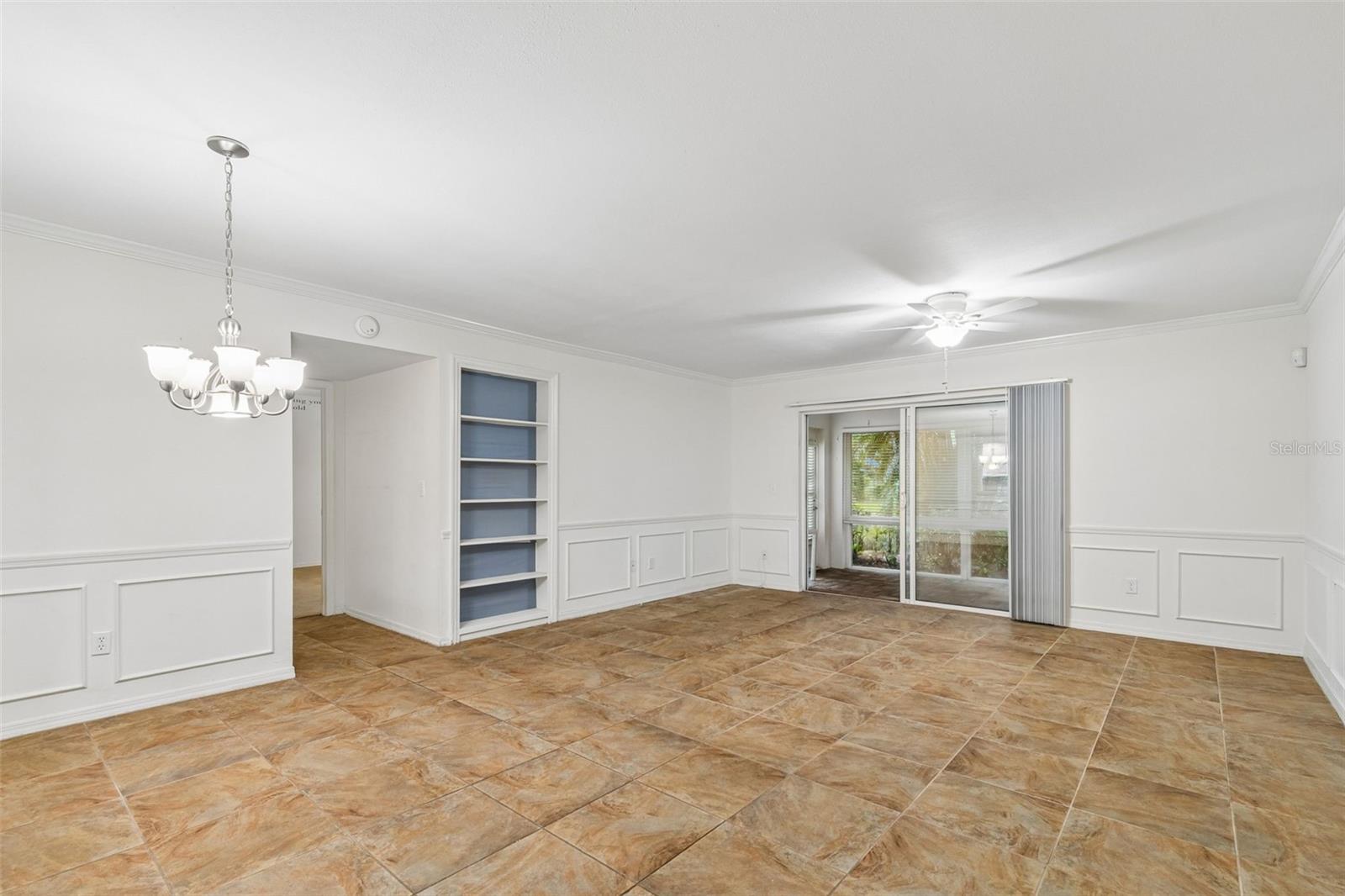 10387 CARROLLWOOD LN #303 — photo 12
