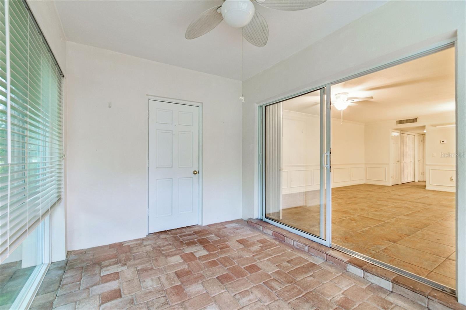 10387 CARROLLWOOD LN #303 — photo 39