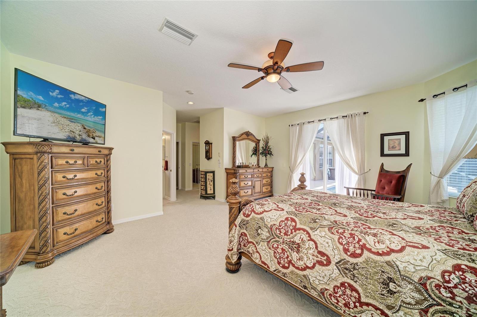 1401 PINYON PINE DR — photo 32