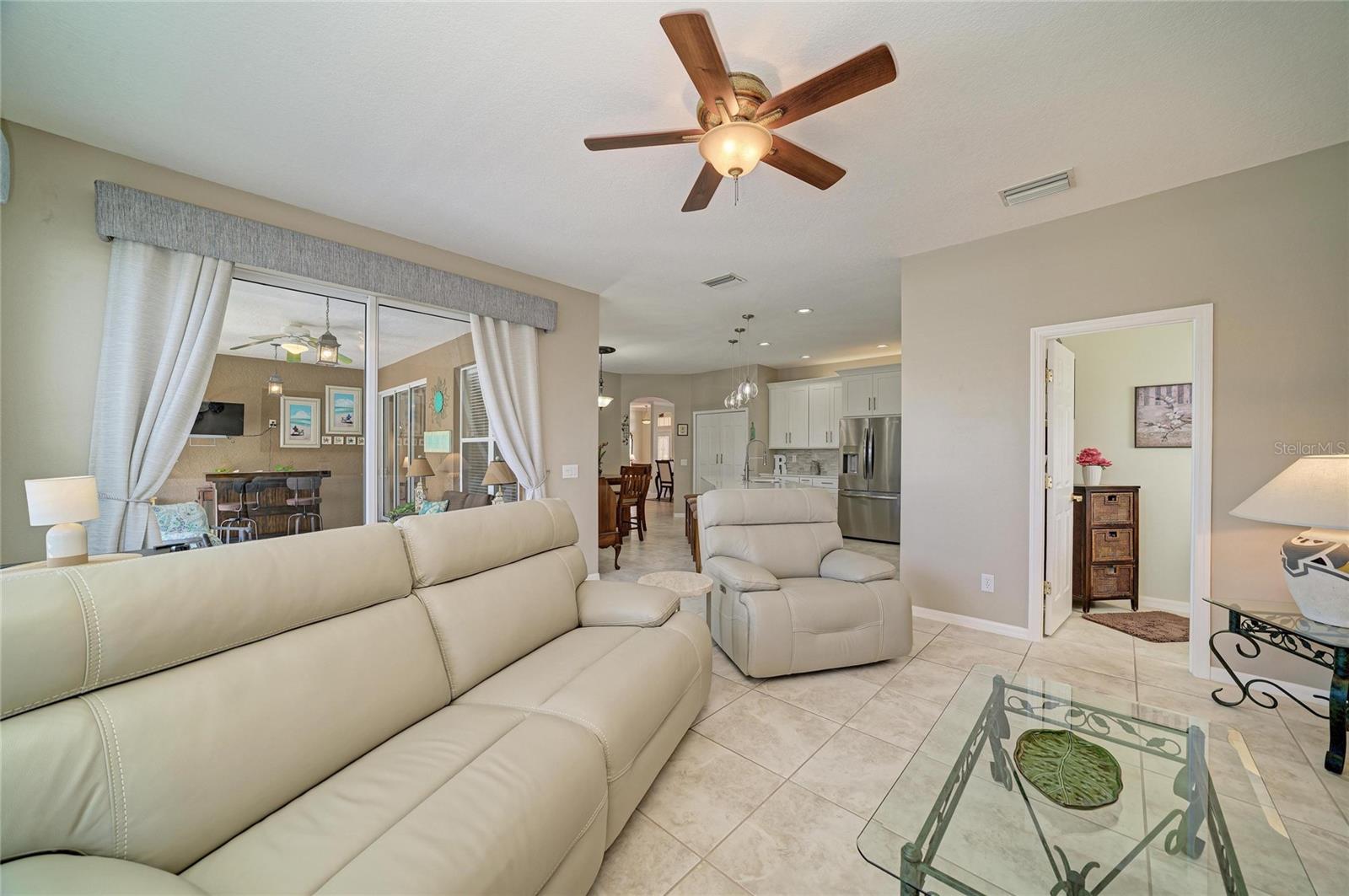 1401 PINYON PINE DR — photo 26