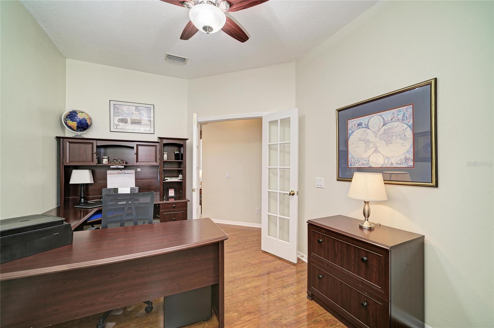 1401 PINYON PINE DR — photo 38