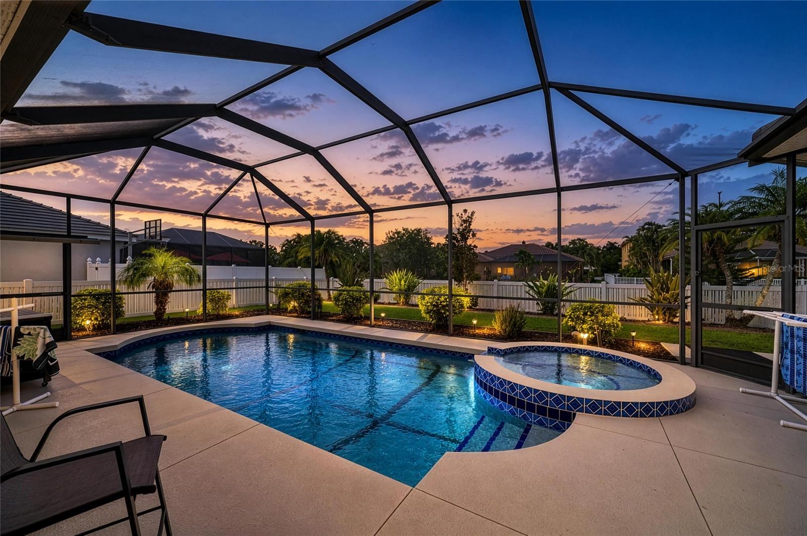 1401 PINYON PINE DR — photo 3