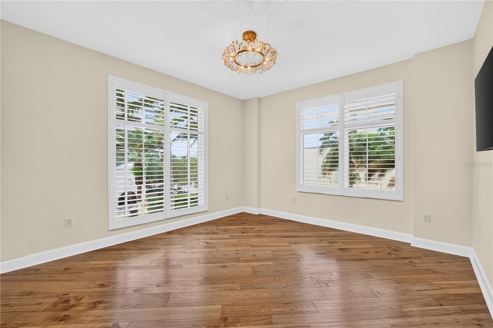 100 BEACH DR NE #401 — photo 35
