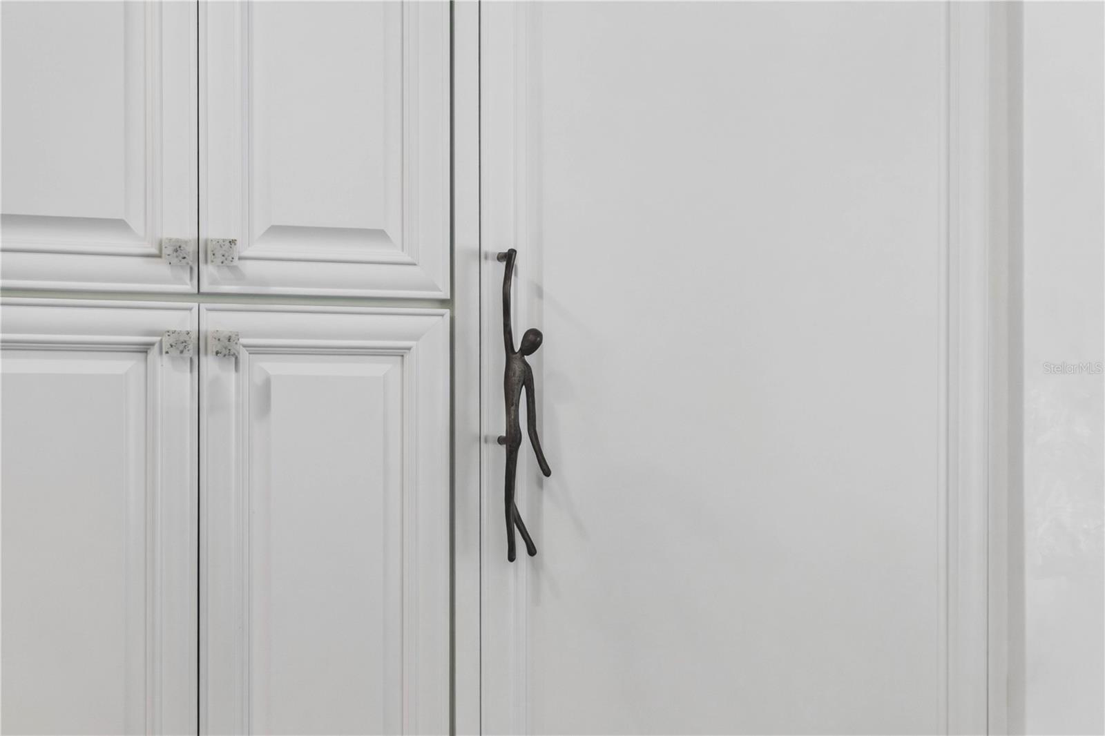 100 BEACH DR NE #401 — photo 22