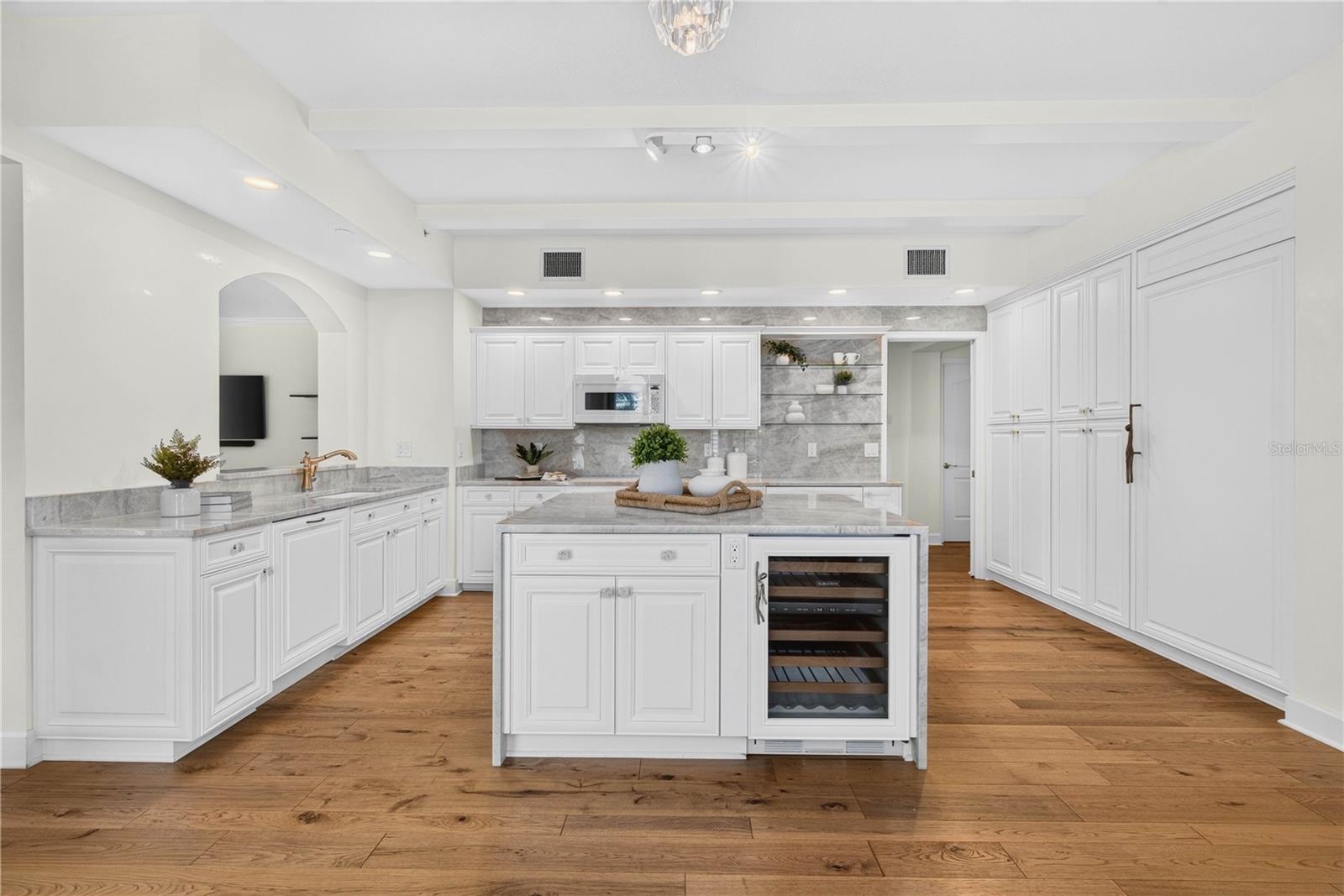 100 BEACH DR NE #401 — photo 19