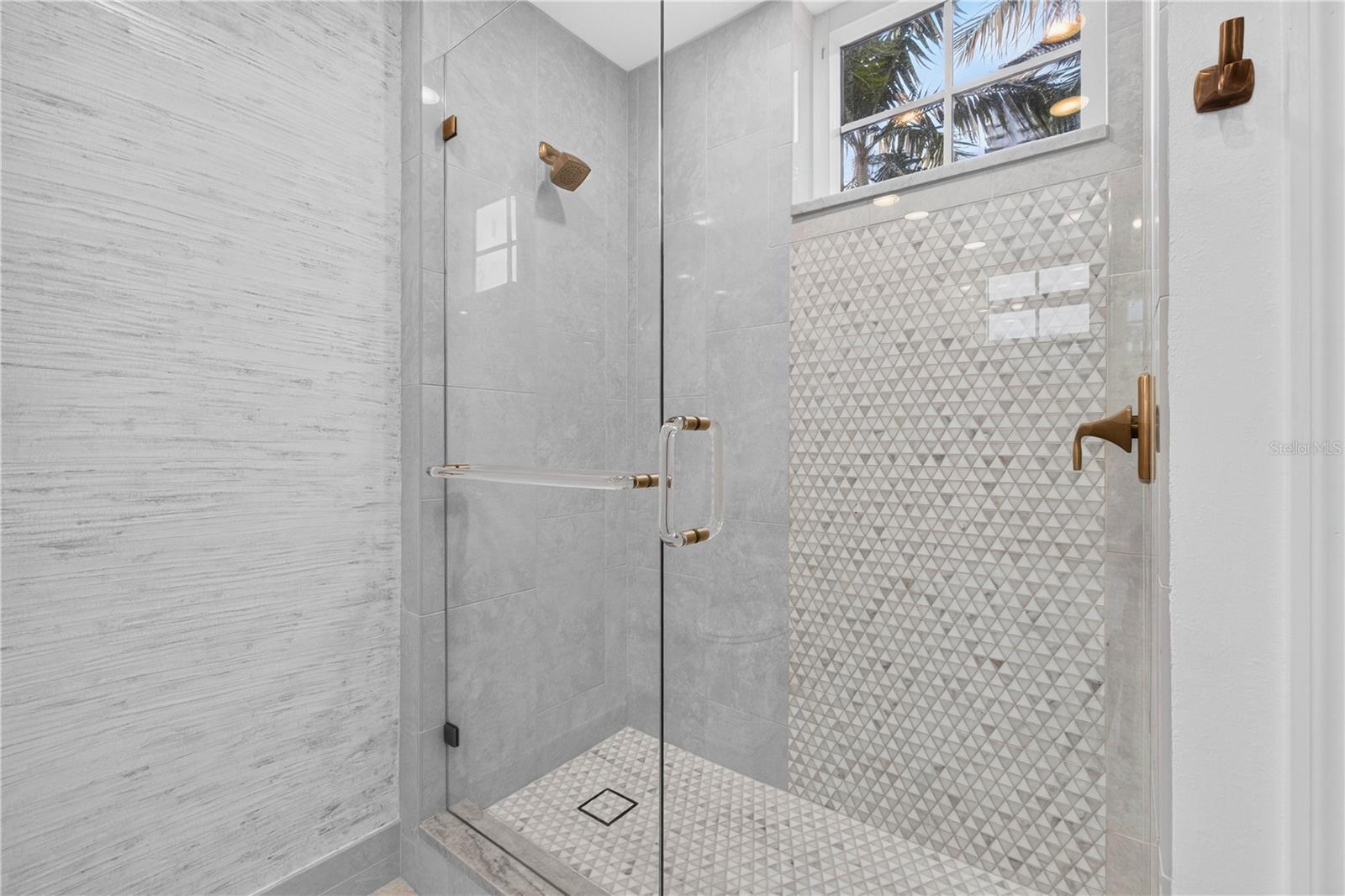 100 BEACH DR NE #401 — photo 38