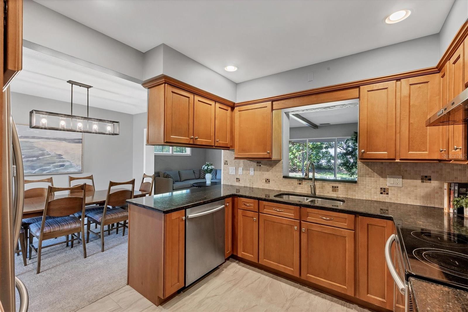 5201 STEVENS DR — photo 7