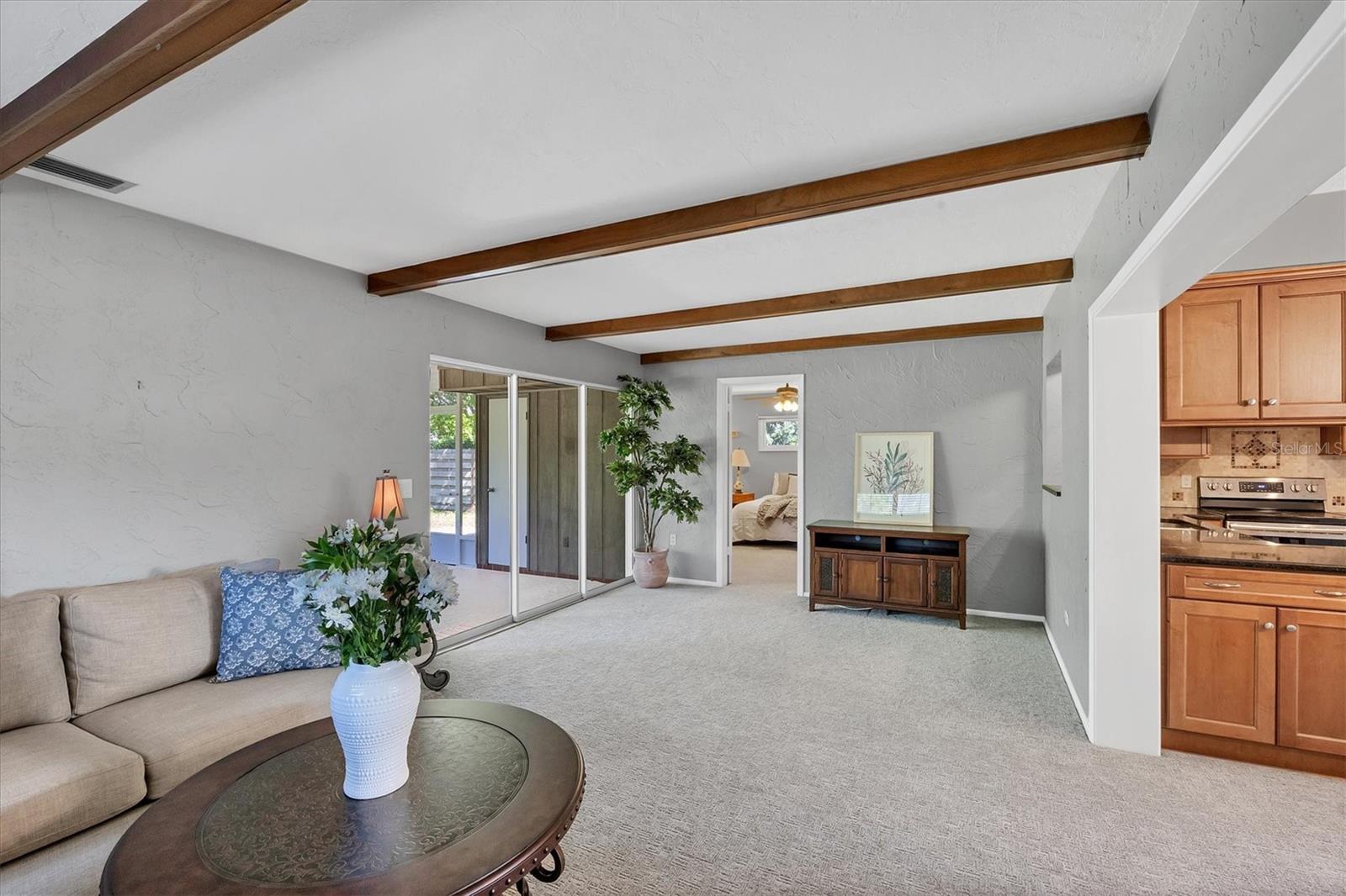 5201 STEVENS DR — photo 13