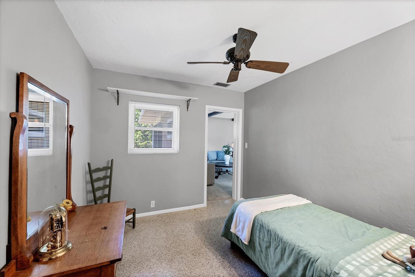 5201 STEVENS DR — photo 25