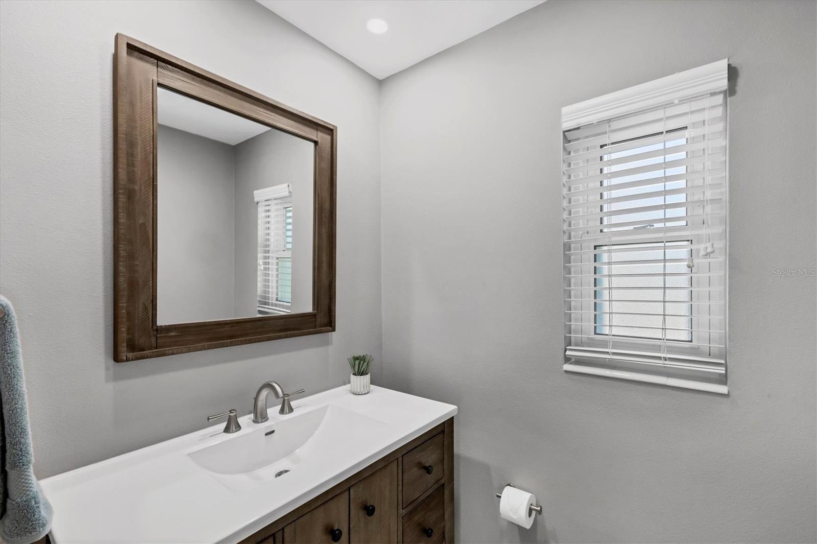 5201 STEVENS DR — photo 23