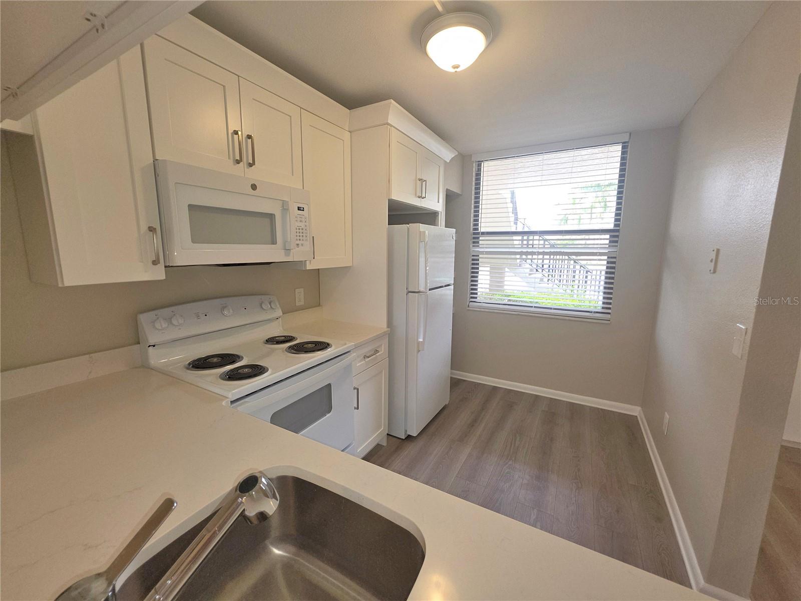 2049 SKIMMER CT W #311 — photo 2