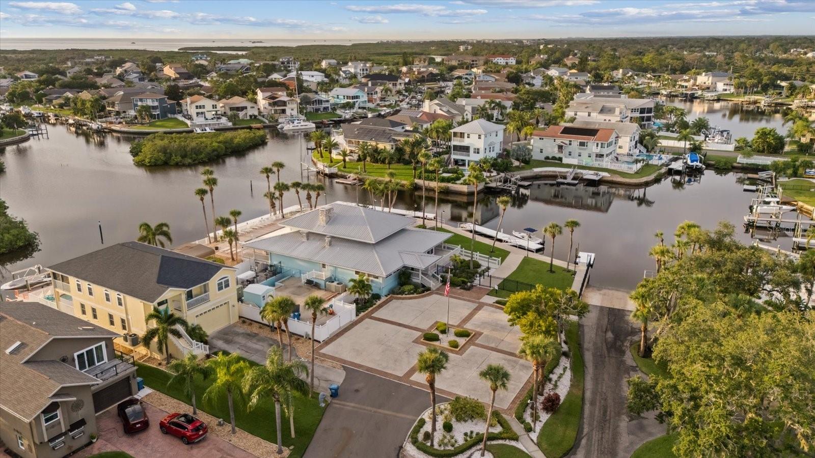 6121 BAYSIDE DR — photo 84