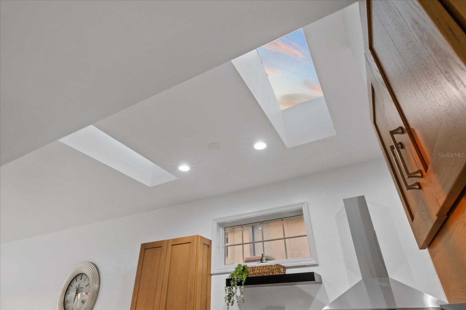 6121 BAYSIDE DR — photo 29