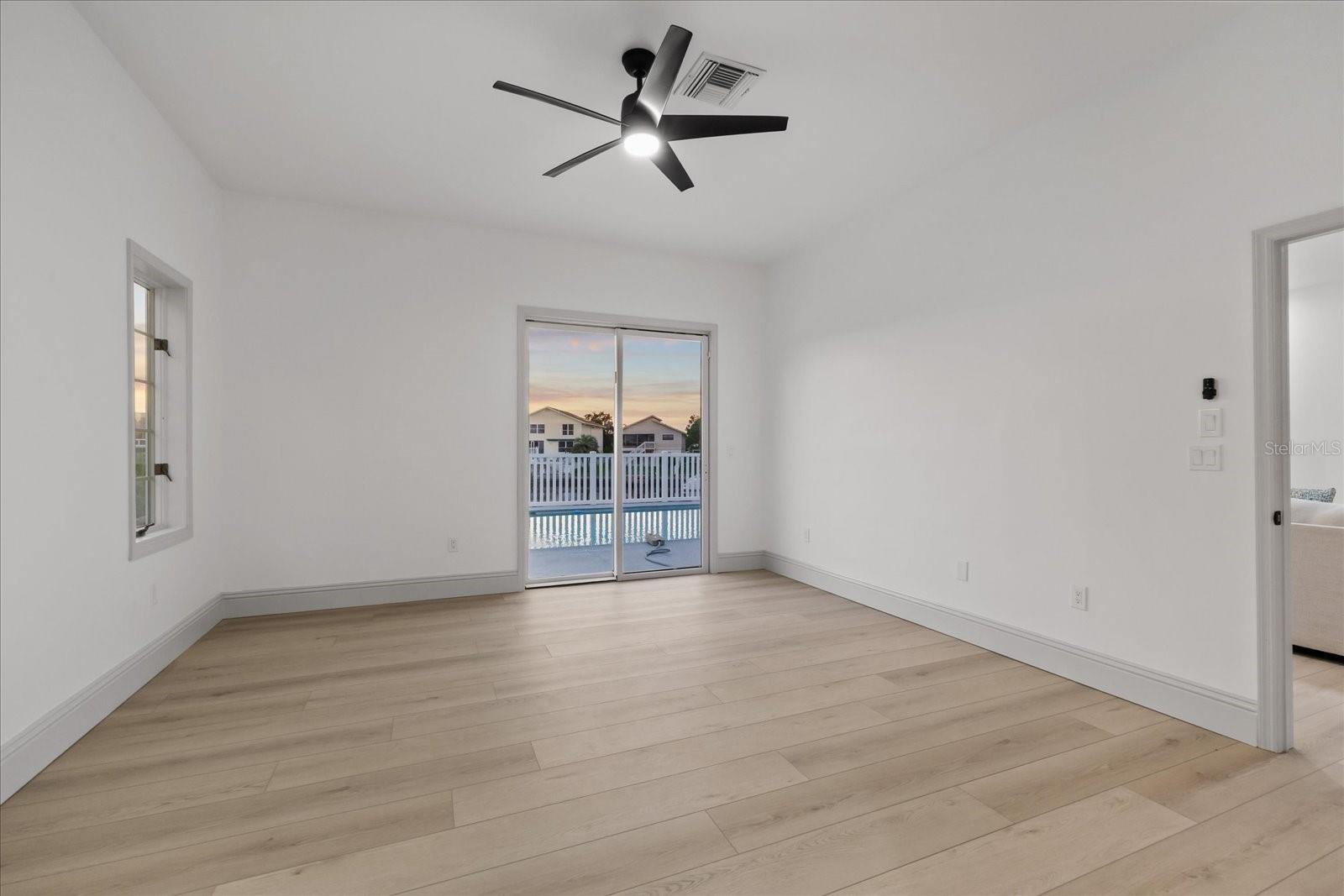 6121 BAYSIDE DR — photo 39