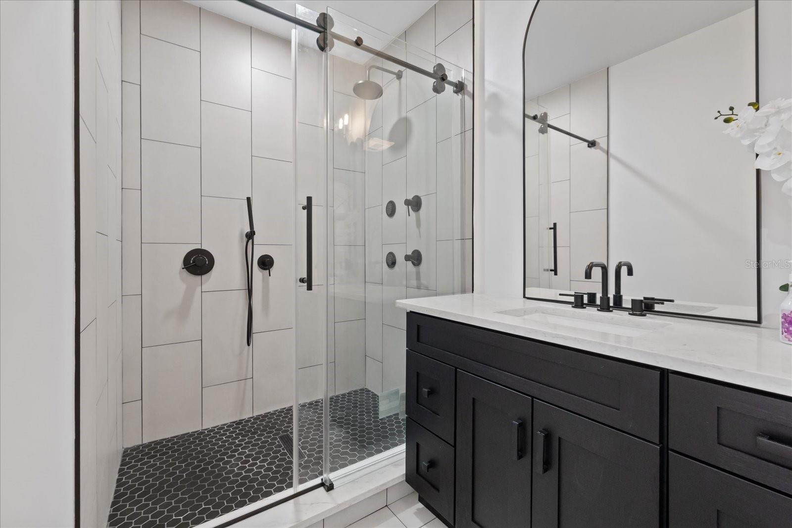 6121 BAYSIDE DR — photo 45