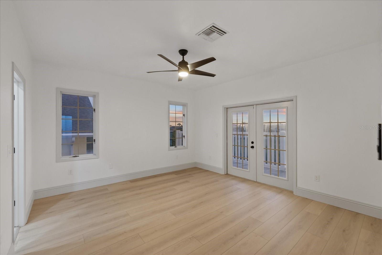 6121 BAYSIDE DR — photo 62