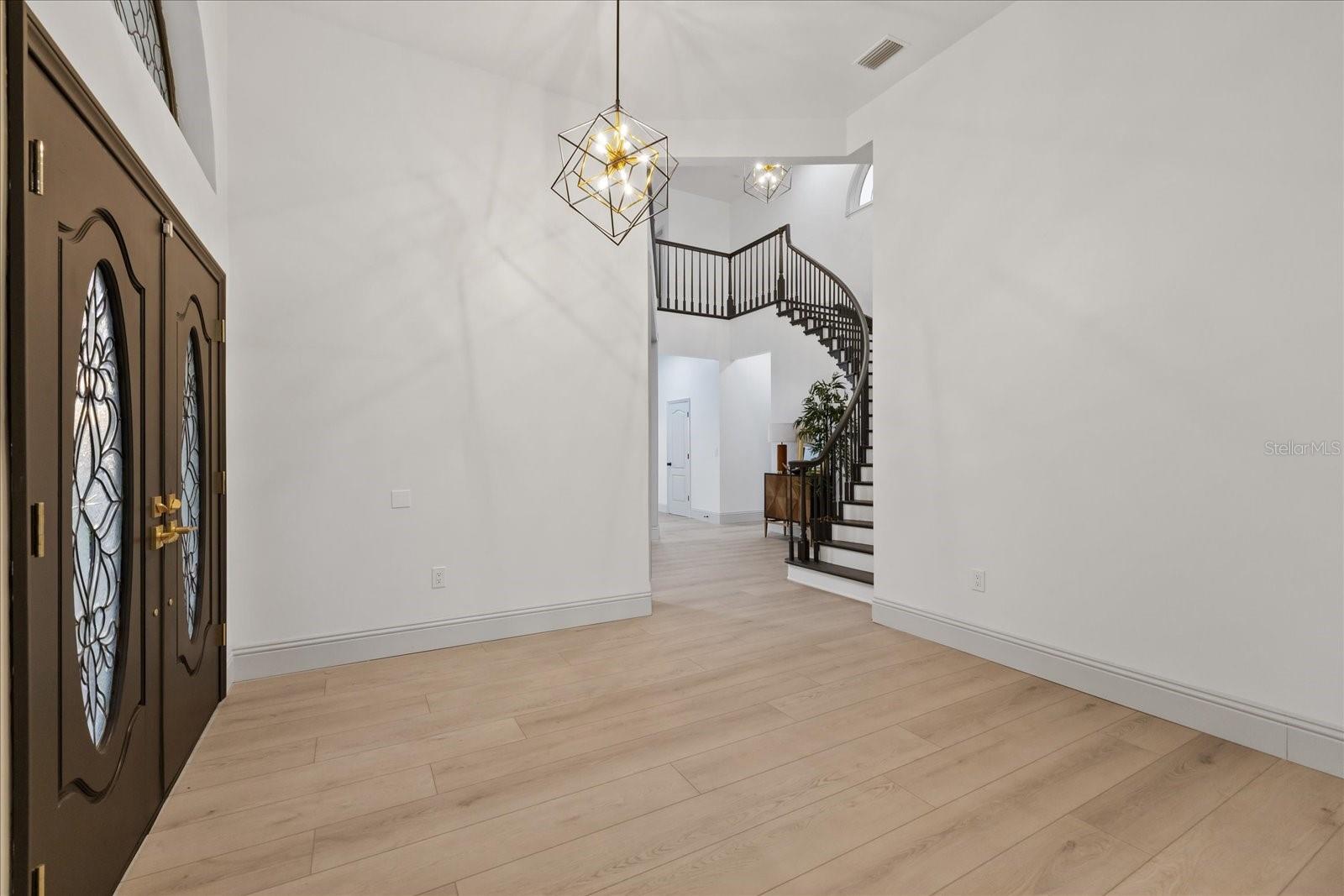 6121 BAYSIDE DR — photo 36