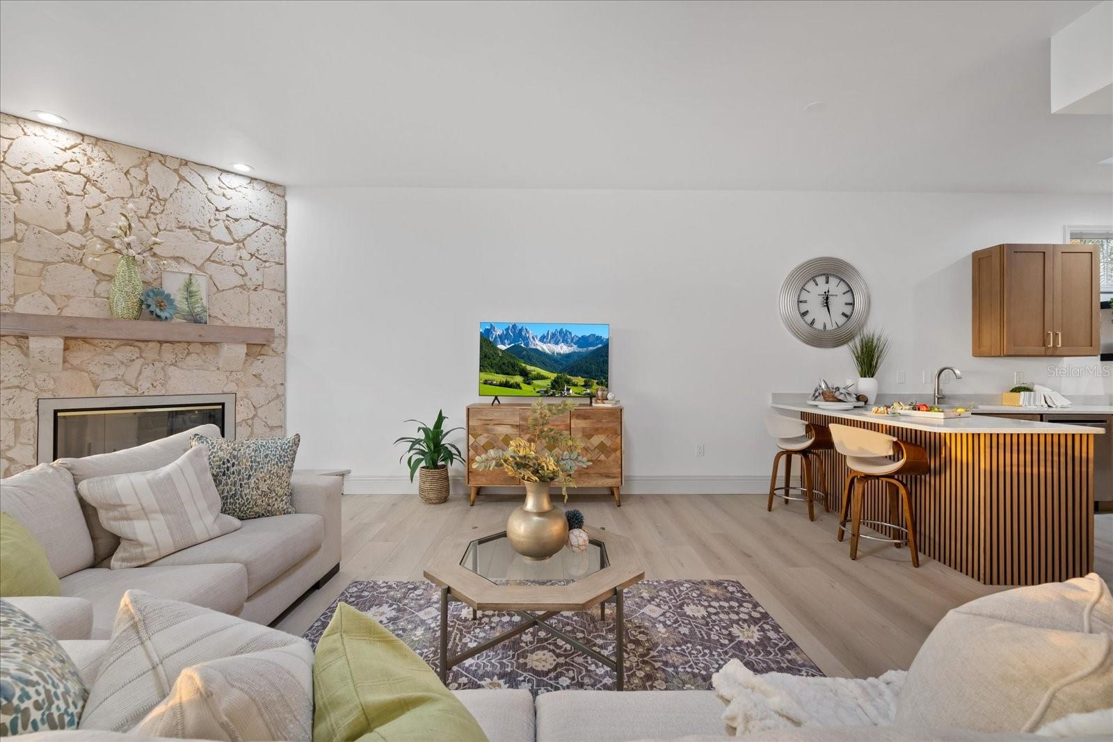 6121 BAYSIDE DR — photo 14