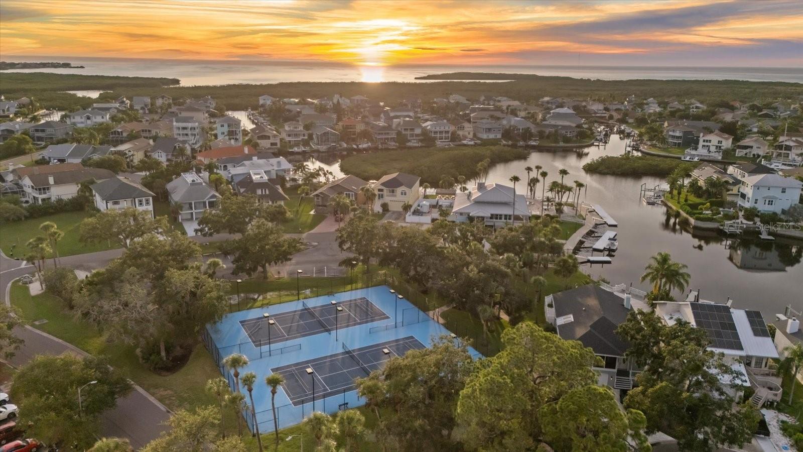 6121 BAYSIDE DR — photo 85