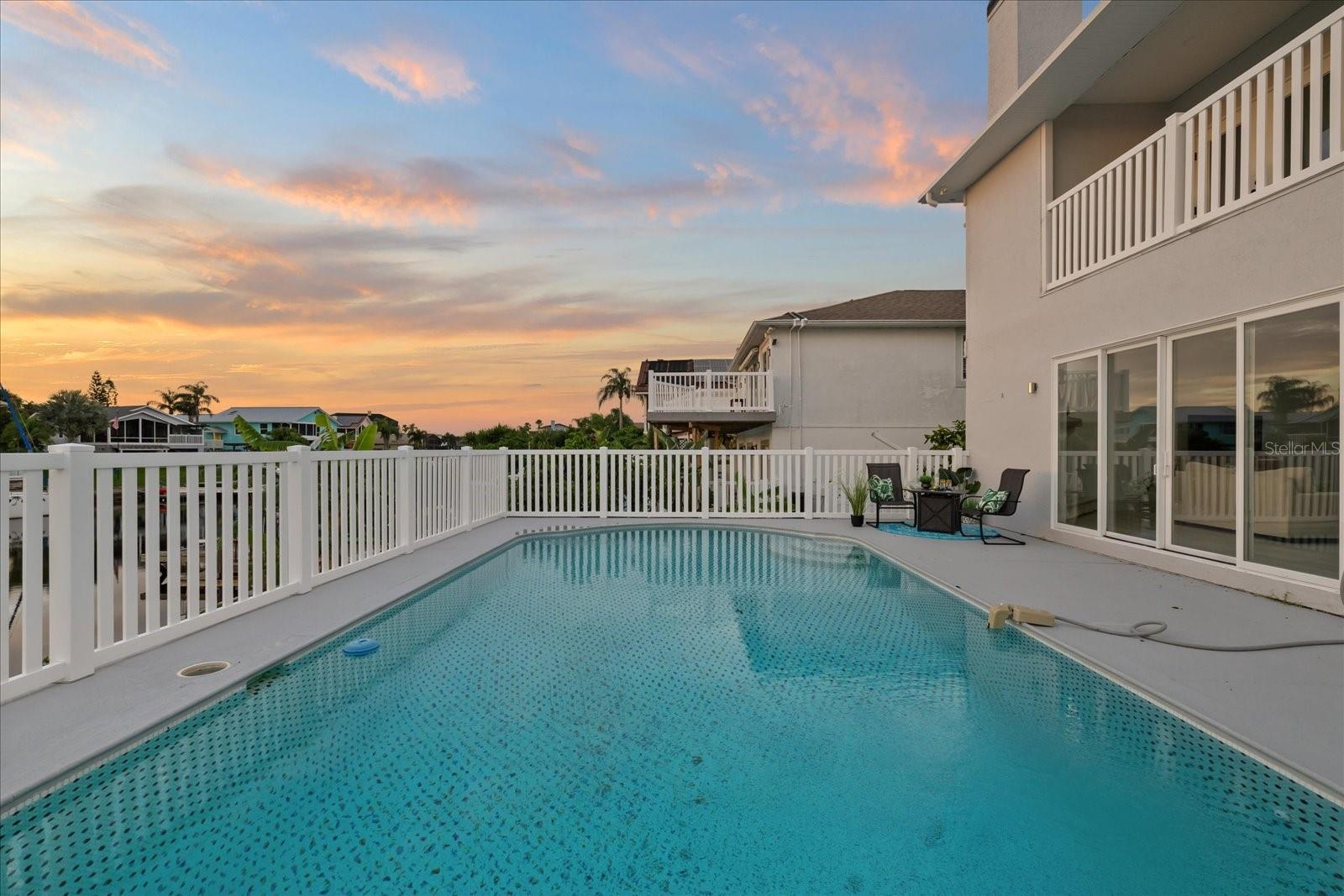 6121 BAYSIDE DR — photo 35