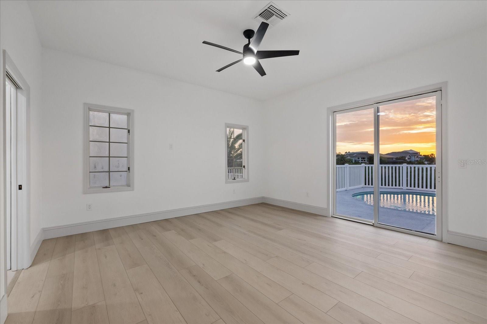 6121 BAYSIDE DR — photo 37