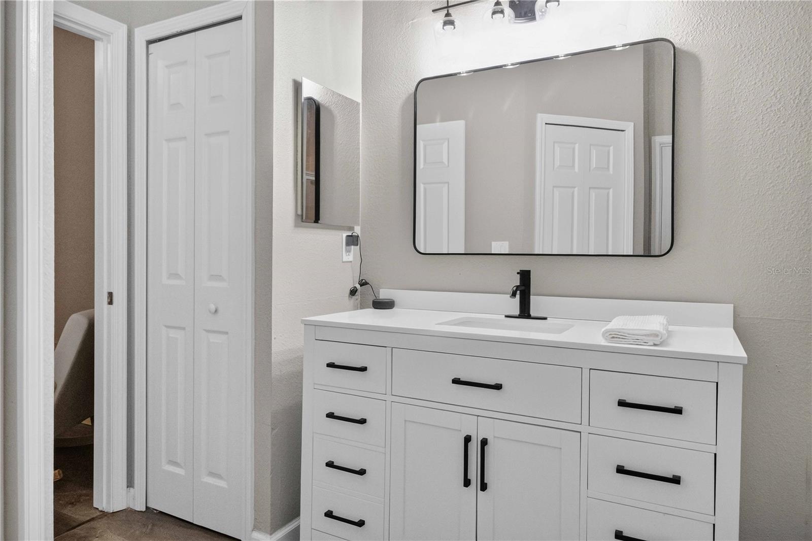 11326 LAUREL BROOK CT — photo 9