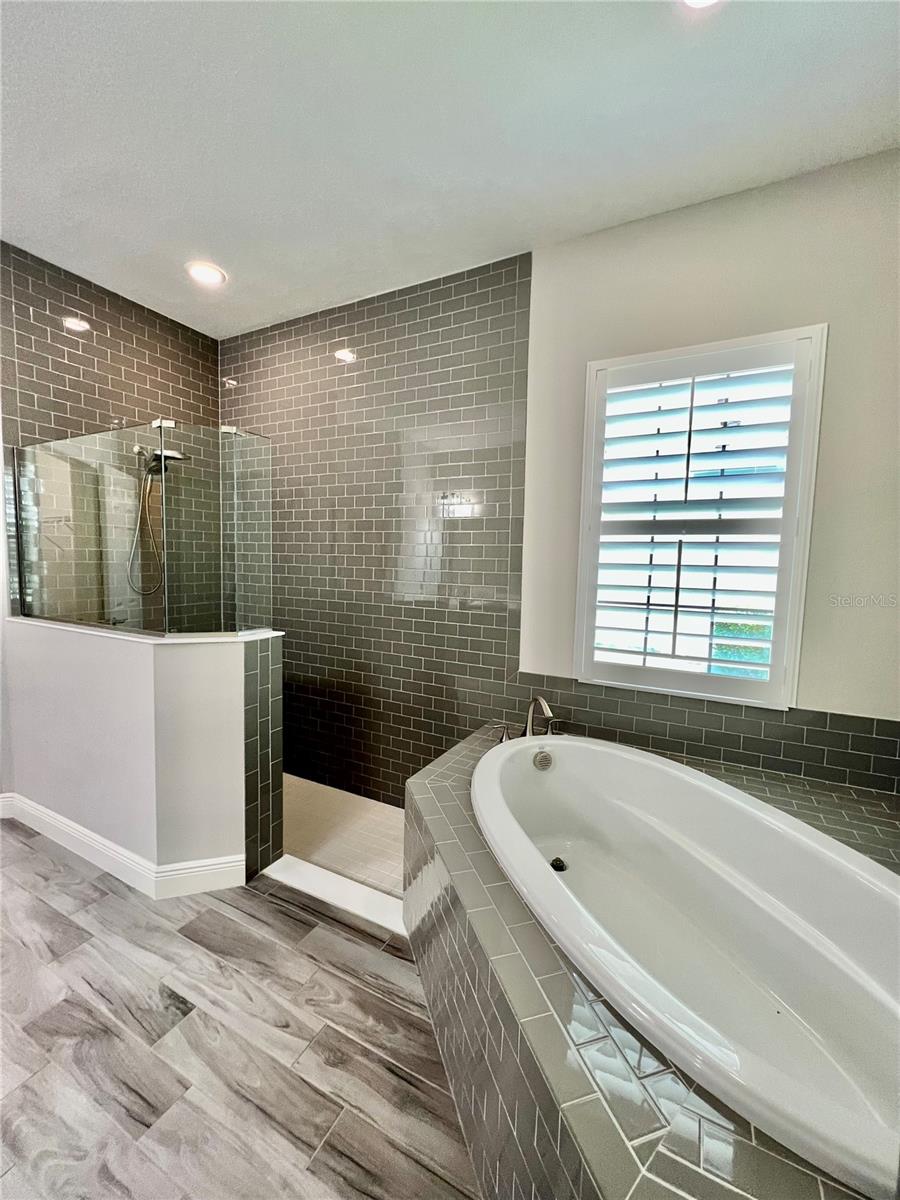 19237 FALCON CREST BLVD — photo 34