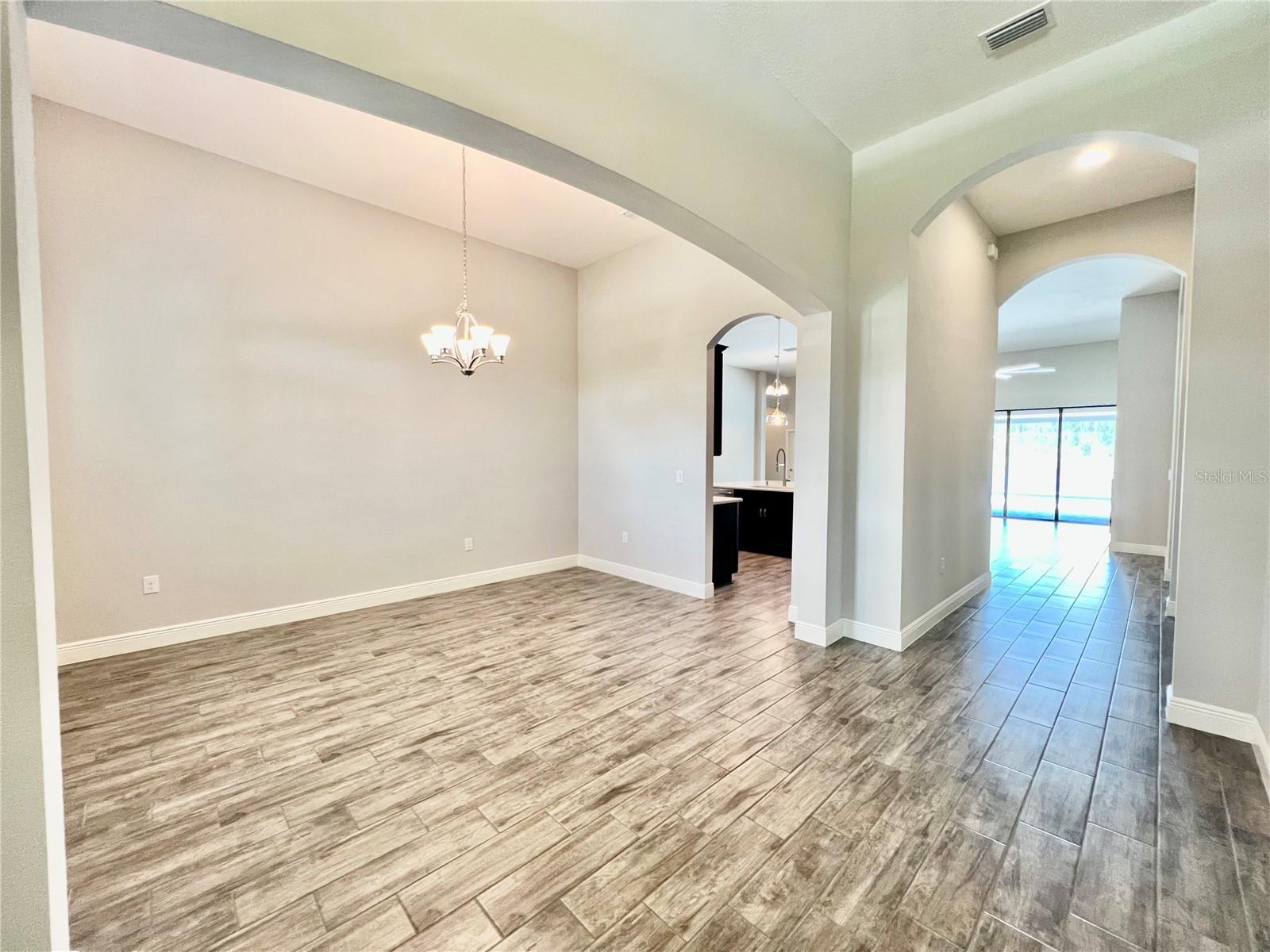 19237 FALCON CREST BLVD — photo 4