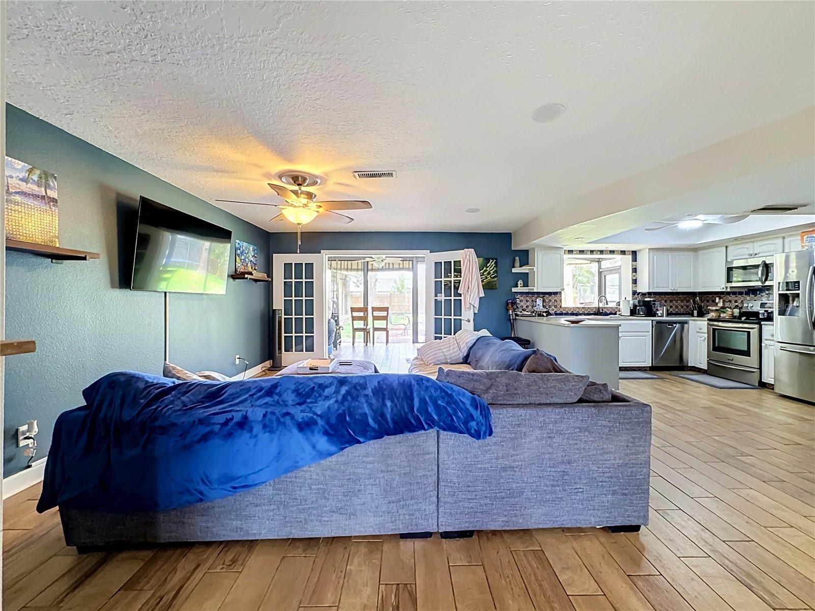 1953 ROLLING GREEN CIR — photo 16