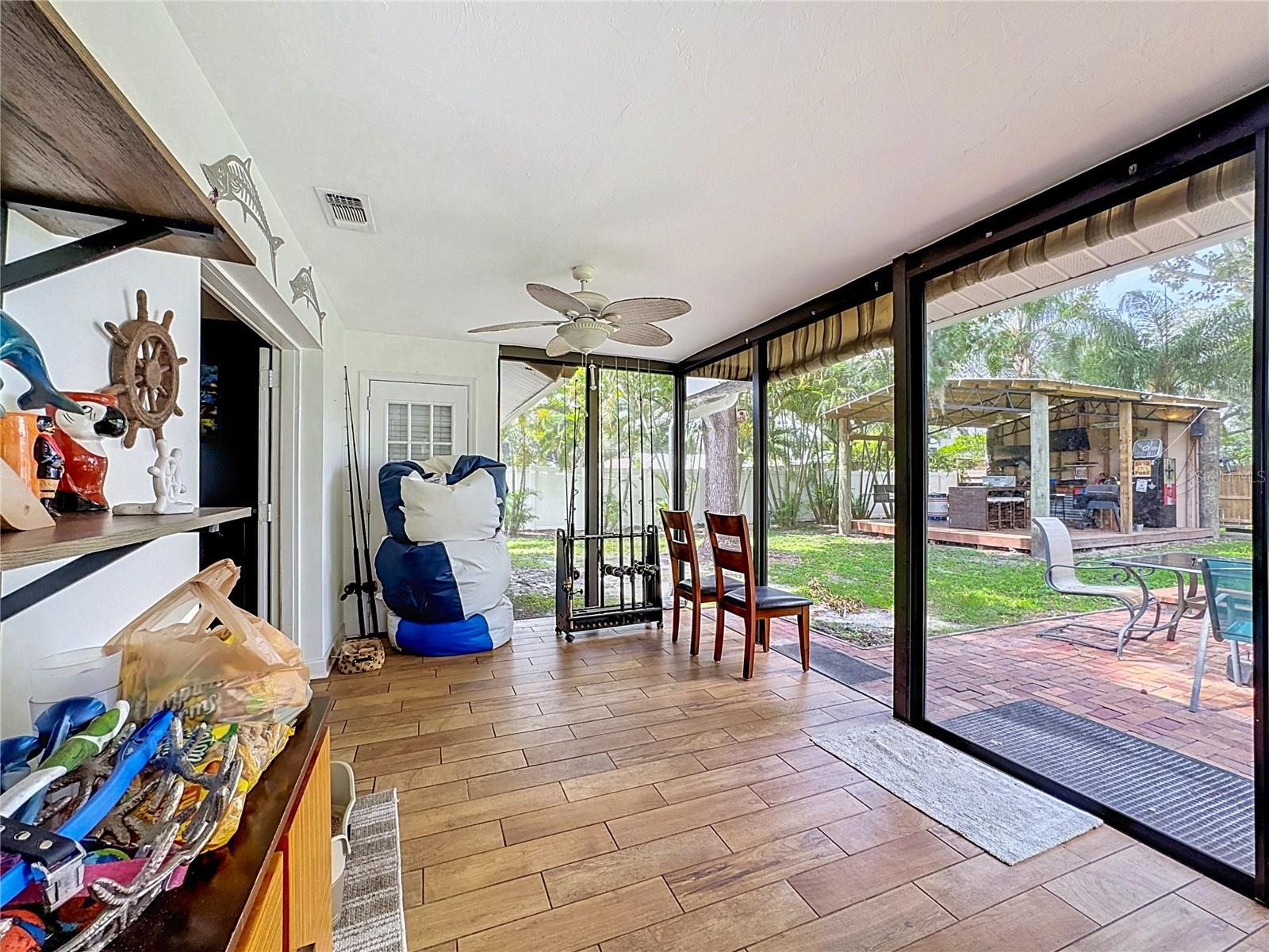 1953 ROLLING GREEN CIR — photo 43