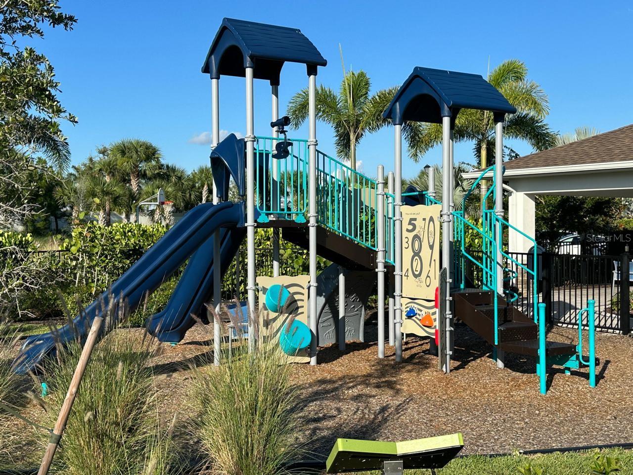 12760 LATERAL ROOT DR — photo 18