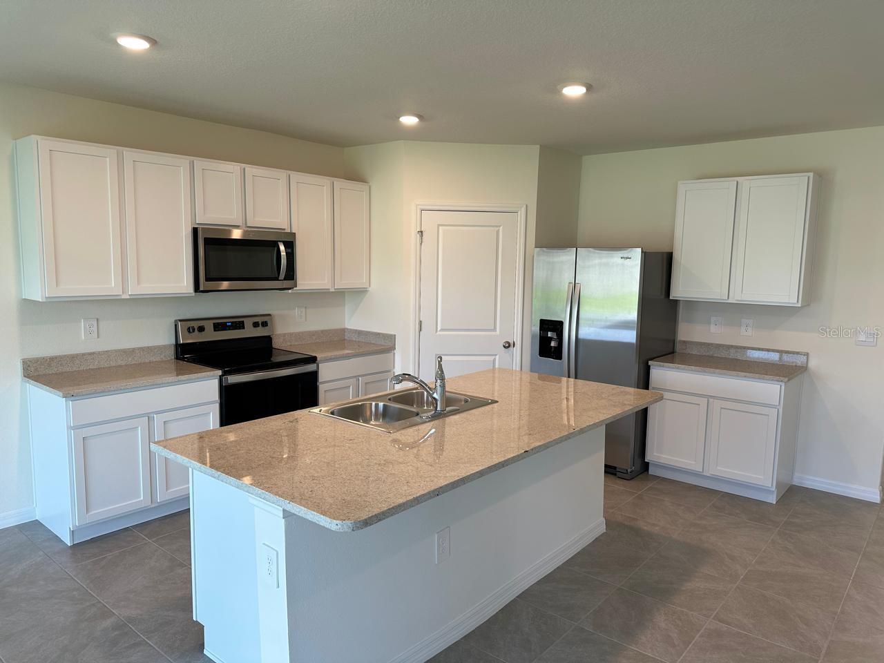 12760 LATERAL ROOT DR — photo 9