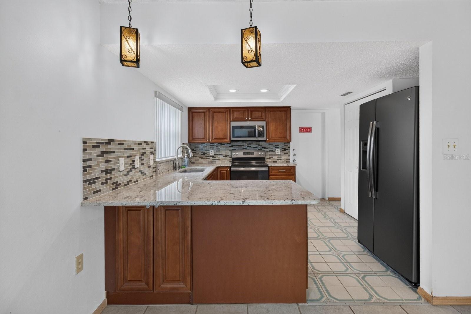 9615 TOWANDA LN — photo 12