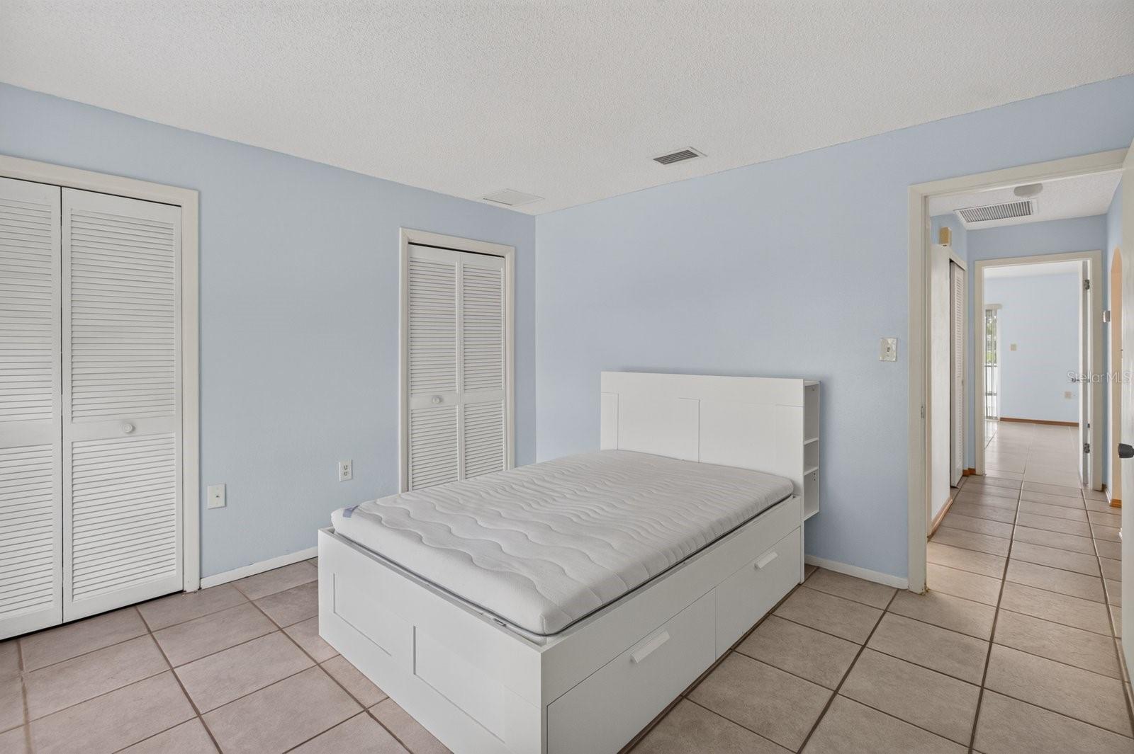 9615 TOWANDA LN — photo 24