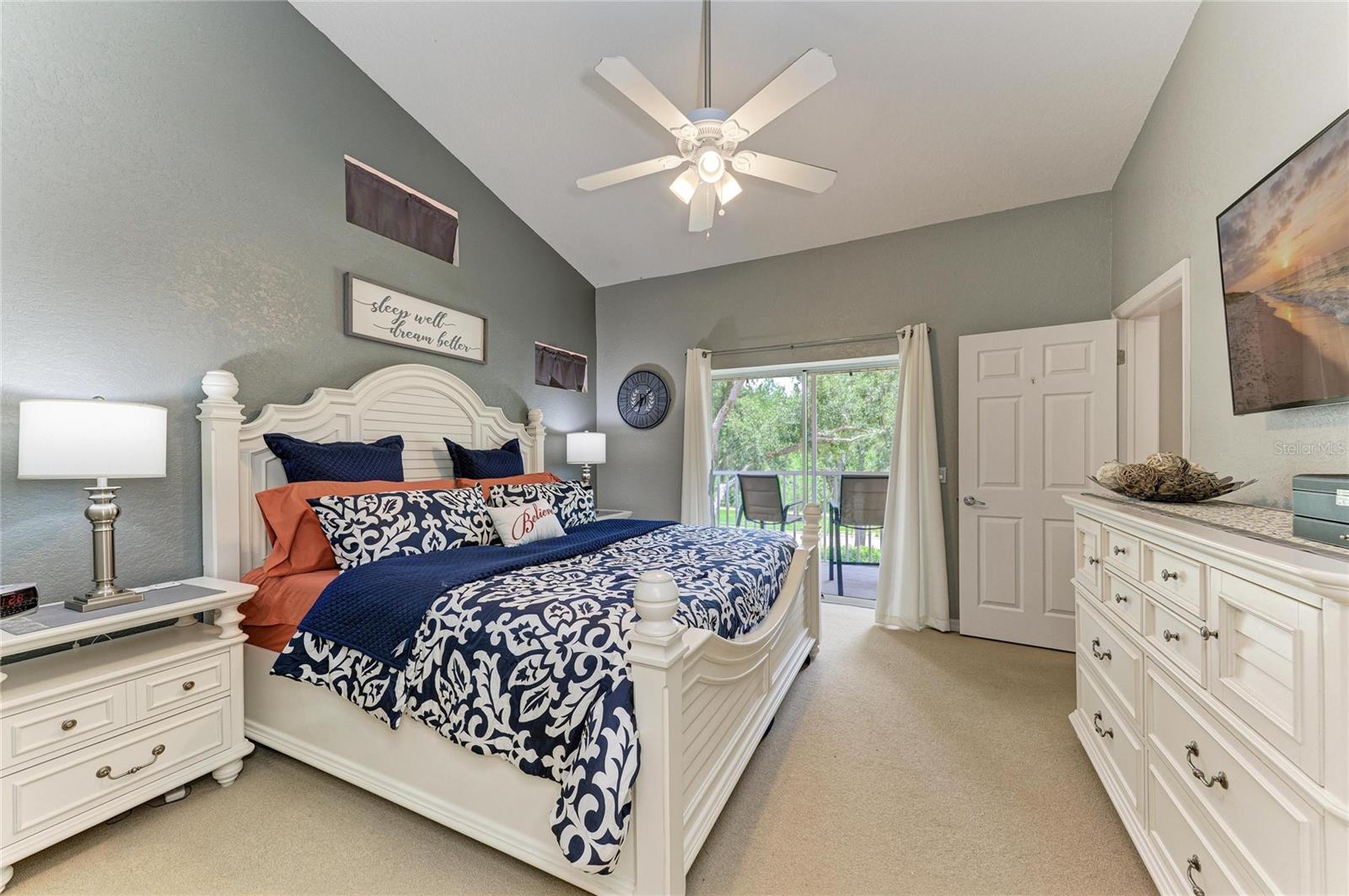7126 CEDAR HOLLOW CIR — photo 33